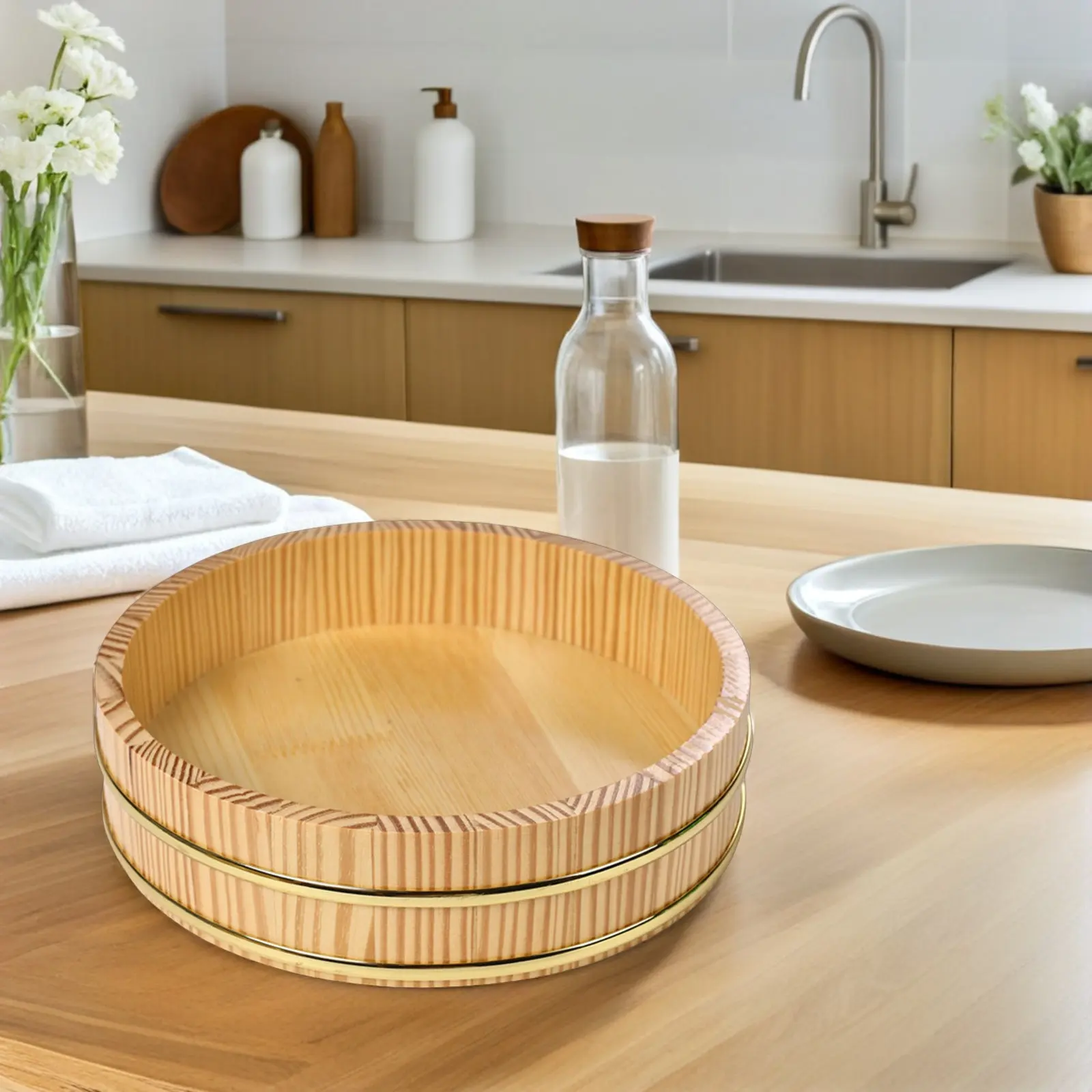 Recipiente de Madera Estilo Japonés para Mezclar Arroz de Sushi, con Borde Dorado Elegante, para Preparación de Arroz de Sushi en Restaurantes y Servicio de Sashimi