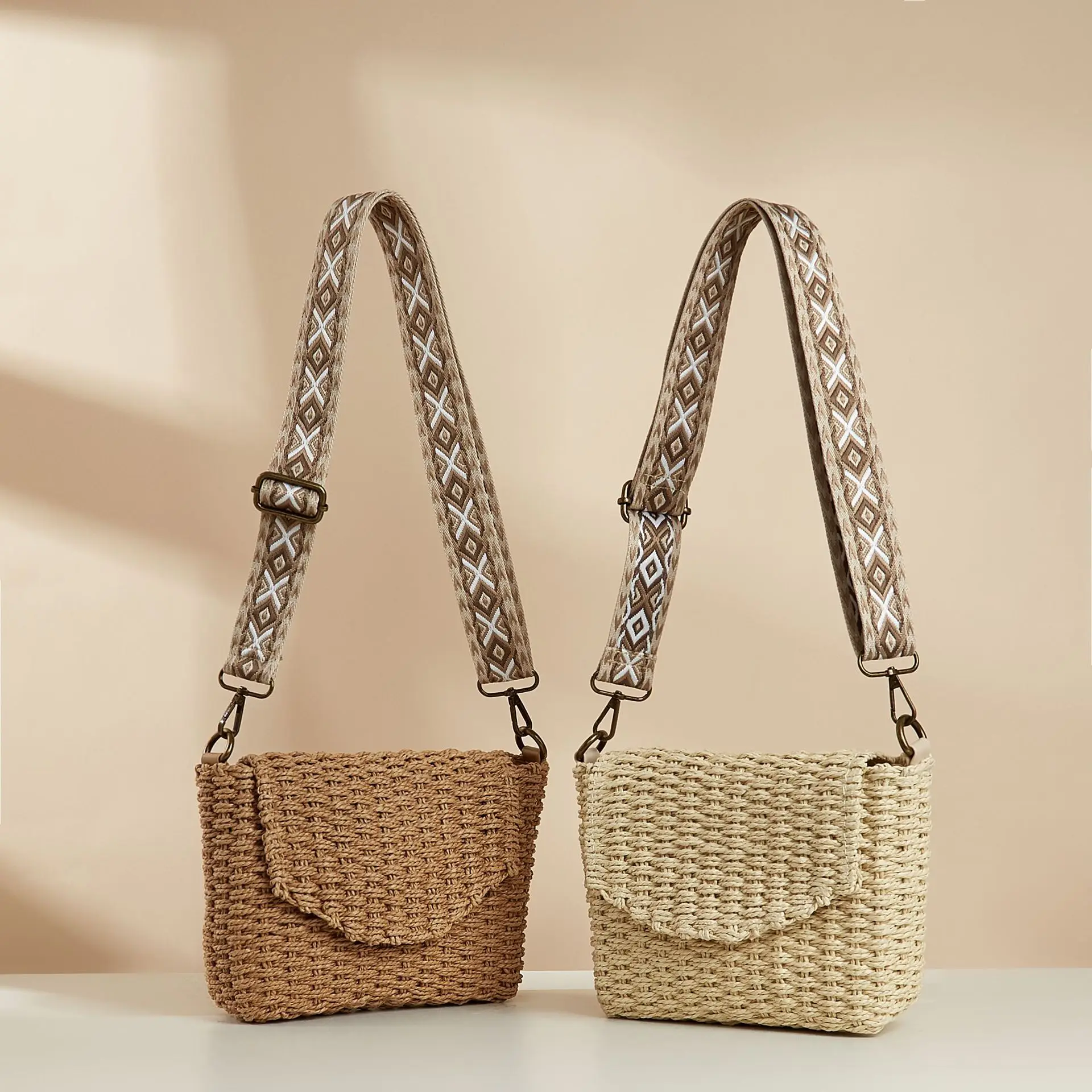 

New Flip Style Hand-held Women's Bag Woven Bag Woven Bag Beach Bag Handbag Printed Ribbon Woven Bag