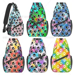 Arcobaleno Dog Paw Print Chest Bags Crossbody Sling Backpack Travel escursionismo Daypack Crossbody Shoulder Bag per donna uomo