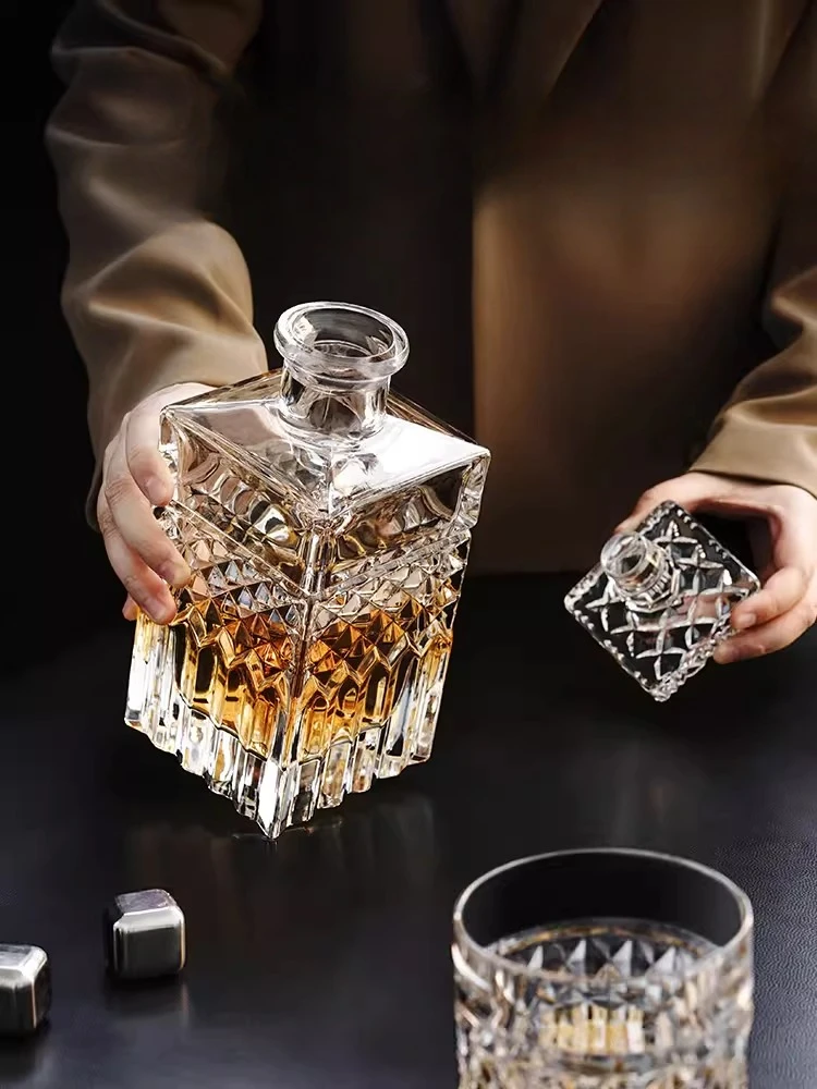 Crystal glass whiskey foreign wine glass wine bottle wine set household light luxury, classic
