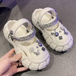 Women Summer Slippers Platform Sandals Metal Decoration Clogs Beach Slides Comfortable Outdoor Garden Shoes Casual Home Slippers