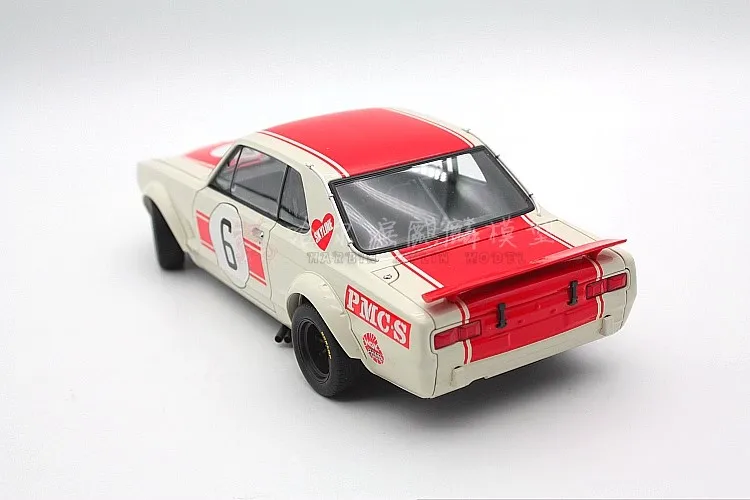 AUTOart-Nissan Skyline Diecast carro modelo brinquedos, branco vermelho Hobby exibição ornamentos, presentes da coleção, GTR, KPGC10, 1, 18, 1970