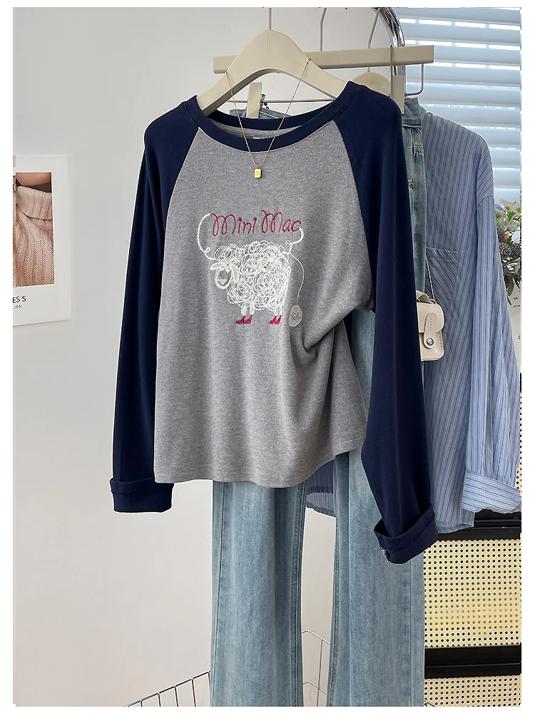 Korean Style round Neck Versatile Color Block Shoulder Insert T-Shirt Women's New Autumn Fleece Cartoon Sheep Embroidery Top