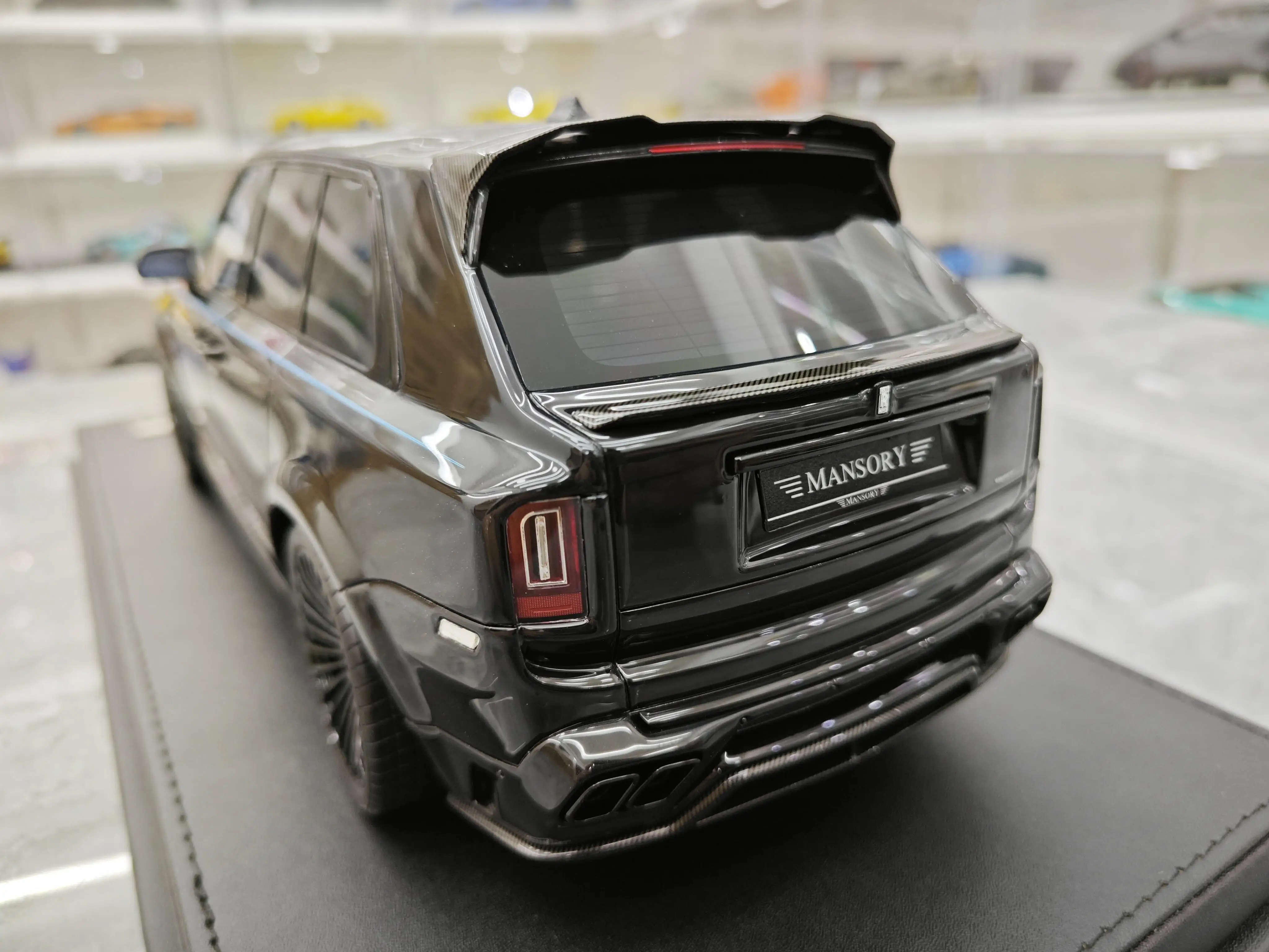 VMB 1:18 Cullinan Mansory Black Simulation Limited Edition Resin Metal Static Car Model Toy Gift