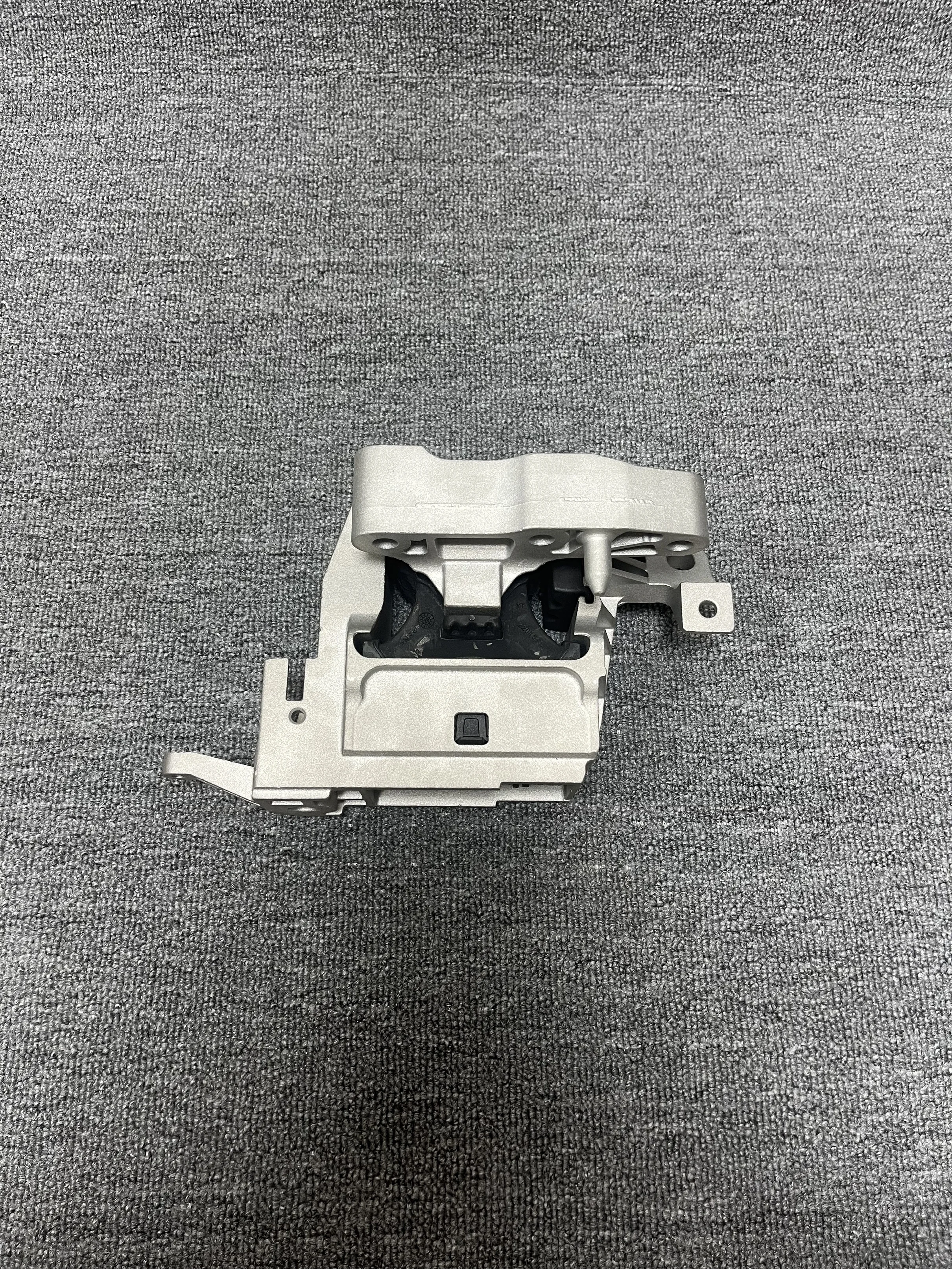 OE 22116885934 Front Right Engine Motor Mount for BM 1 F40 2 F45 X1 F48 X2 F39,MINI F54 F55 F56 F57 F60 AP03 22116875626