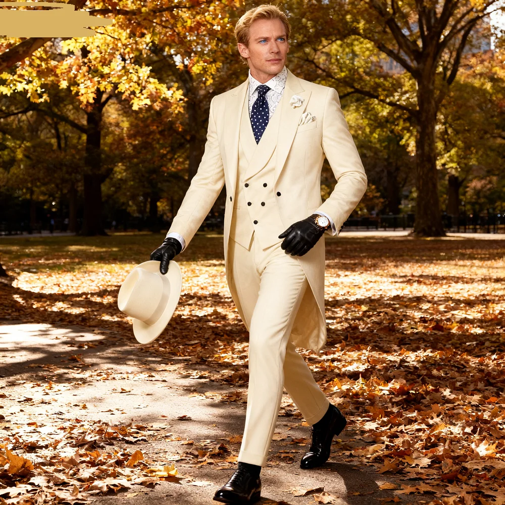 

Red Wedding Tuxedo Set for Men 3-Piece Smoking Formal Dance Graduation Male Groomsmen Suit Ensemble Fashion Tailored Fit