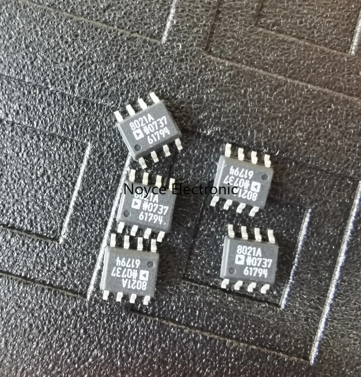 

AD8021ARZ silkscreen 8021A SOP8 voltage feedback amplifier new original authentic /10 pcs