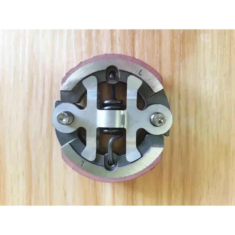 TJ53 مخلب 13081-0635 76 مللي متر لكاواساكي TJ53 TJ45 TJ45E TJ53E TJ53B KBL53 KBH53 HA053 53.2CC آلة تقطيع الفراشي منفاخ الأحذية الربيع