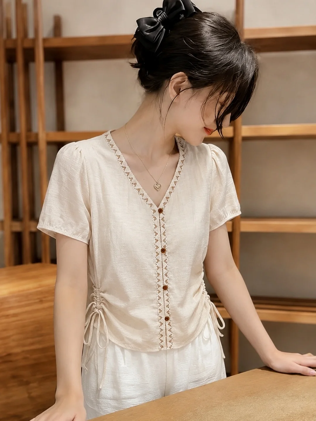 

Drawstring Design V-Neck Embroidered Short Sleeve Shirt Women's Fashionable Slimming Top Korean Style Straight Cut Silk