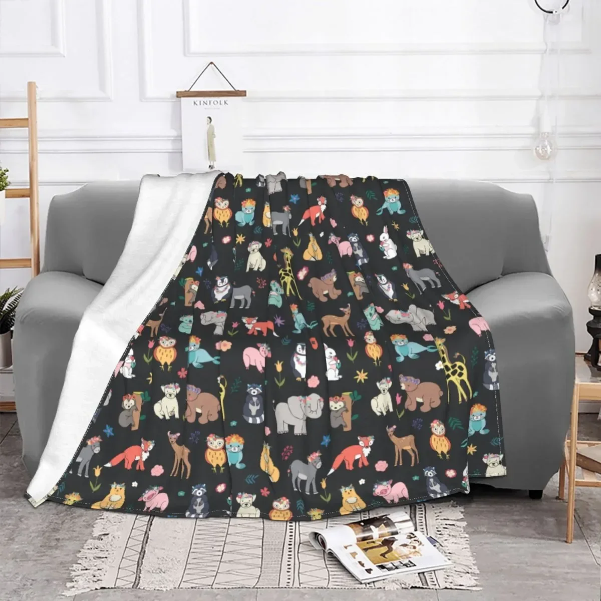 Raccoon Cartoon Cute Blanket Flannel All Season Animal Breathable Ultra-Soft Throw Blanket for Sofa Bedroom Plush Thin Quilt