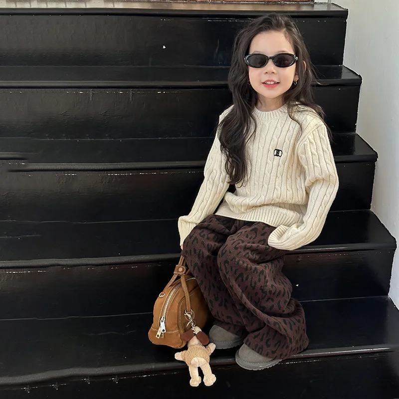 2025 Winter Atmosphere Knitted Tops for Boys and Girls Comfortable and Casual Solid Color Versatile Twist Sweaters Boutique