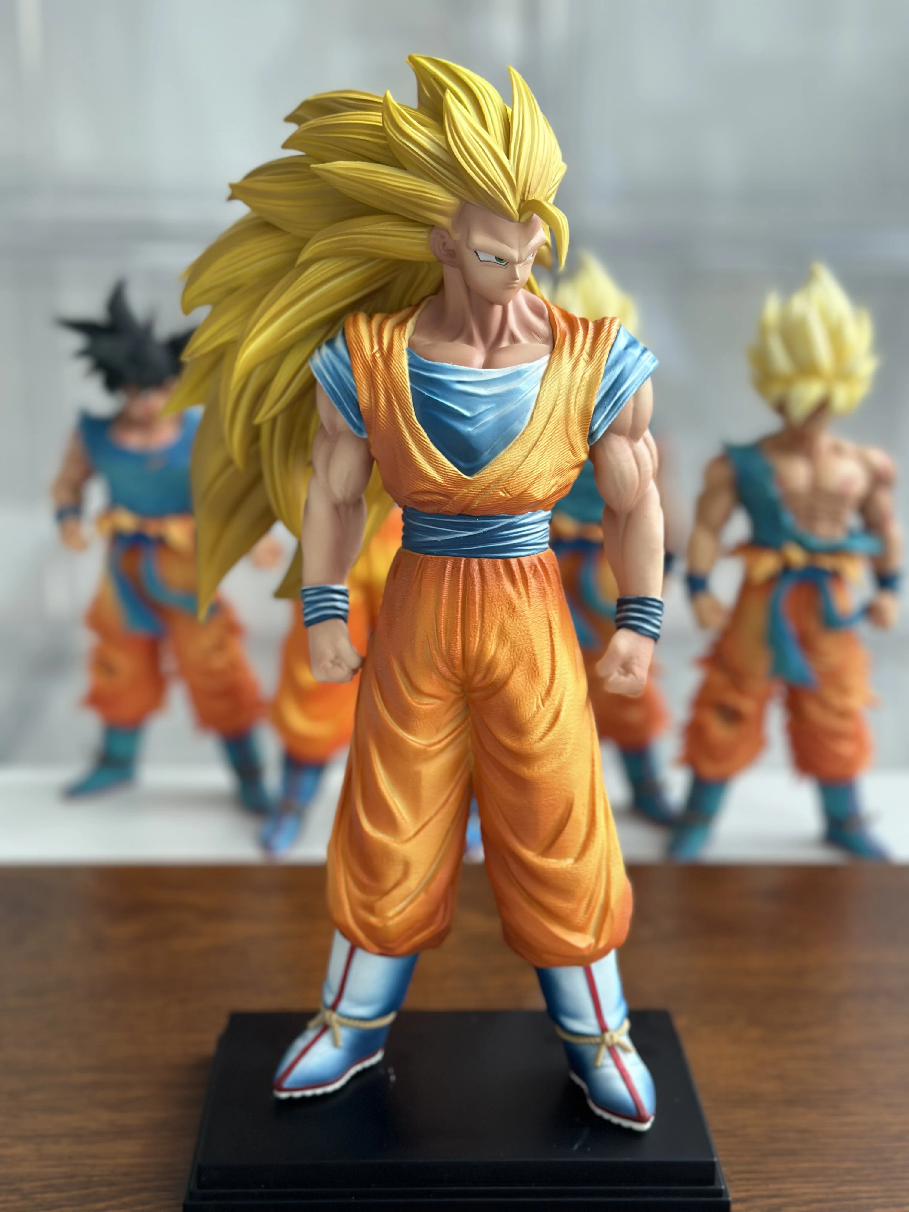 

33cm Dragon Ball Z Son Goku Figure Super Saiyan 3 Goku Anime Action Figures Statue Desktop Ornamen Collection Mode Toys Gifts