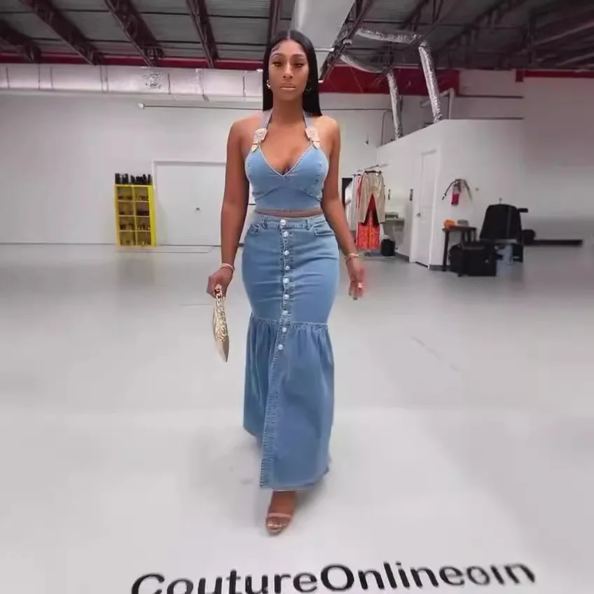 

Slim-fitting Sexy Women's Denim Two-piece Set. Fashion Hang The Neck V-neck Short Top + Button High-waisted Fishtail Long Skirt