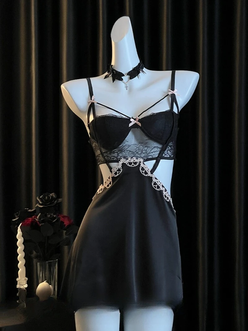 

Sexy Ice Ribbon Chest Cushion Pajamas,Deep V Neck Halter Sleepwear Women,Pure Sensual Style,Romantic Nightdress with Steel Ring