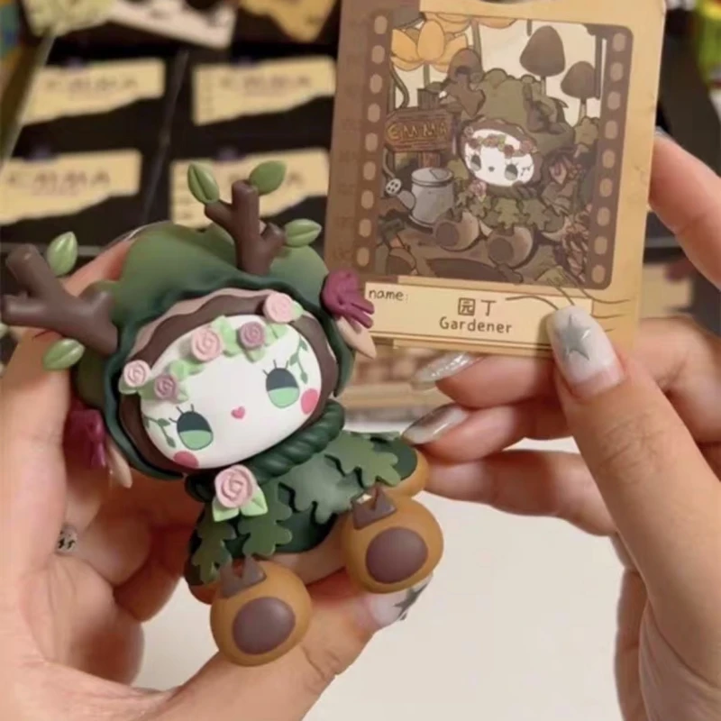 الأصلي إيما سيكريت فورست فروستفيل فيلا سلسلة لطيف عمل أرقام صندوق أعمى تحصيل الدمى لعبة مجسمة الكرتون ديكور الهدايا