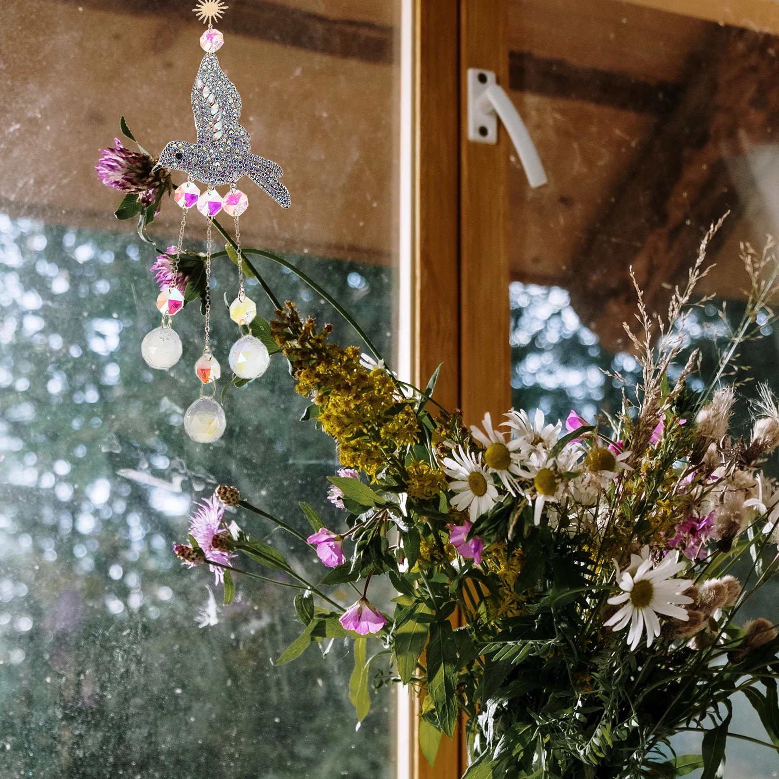 

Elegant Crystal Hummingbird Wind Chime Sun Catcher Decorative Hanging Ornament For Windows Gardens Indoor Outdoor Glass Wind