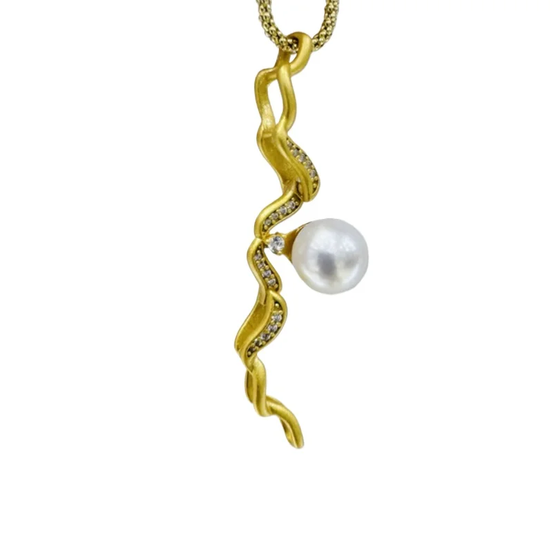 

ОЖЕРЕЛЬЕ С ПОДЛИННЫМ ЖЕМЧУГОМ ЮЖНОГО МОРЯ и 7 ММ