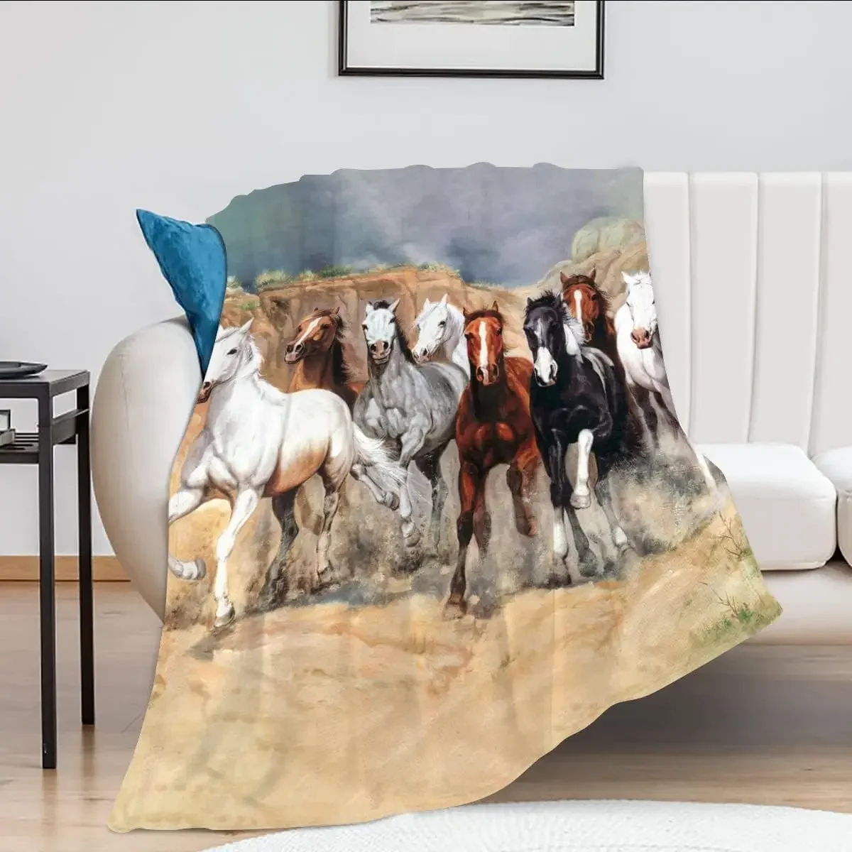 Galloping Horse Throw Blanket Super Soft Warm Comfort Fluffy Fleece Lightweight Flannel Blanket Wild Animal Cozy Fuzzy