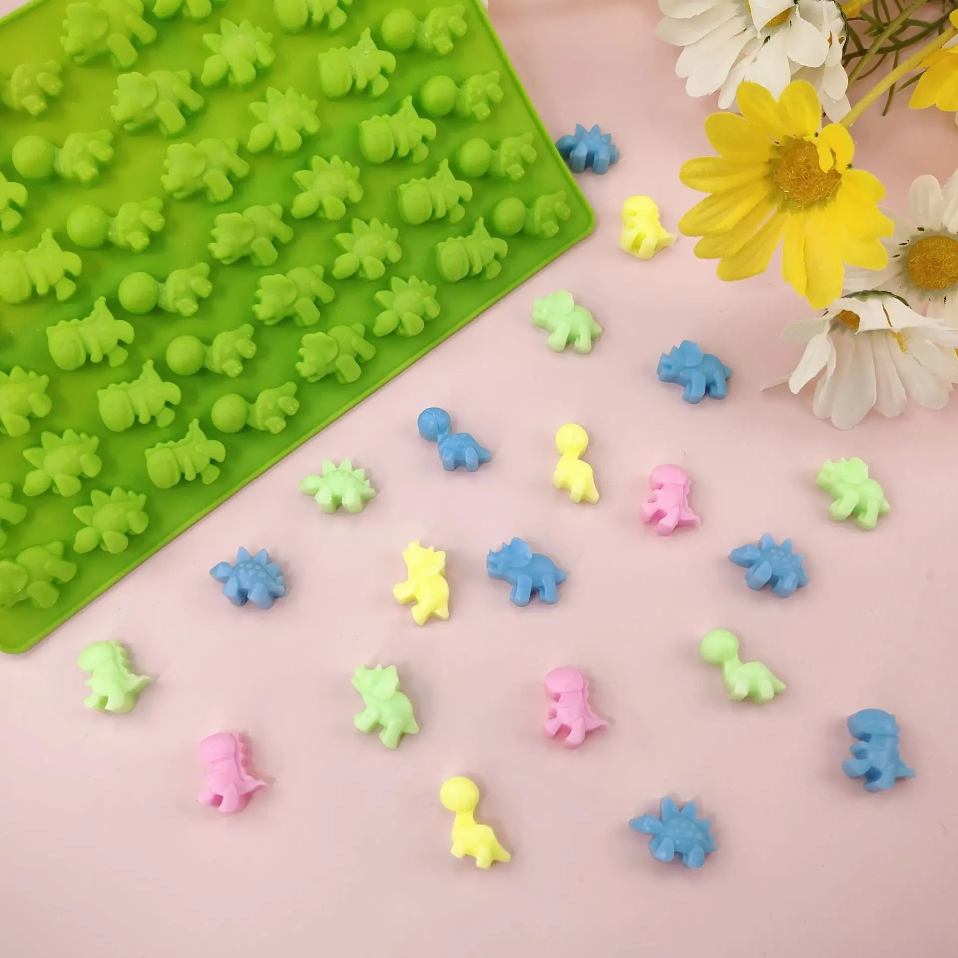 48 Hole Small Dinosaur ﻿Silicone Mold Fondant Cake Decoration Tool Chocolate Gumpaste Mold Sugarcraft Kitchen Baking Accessories