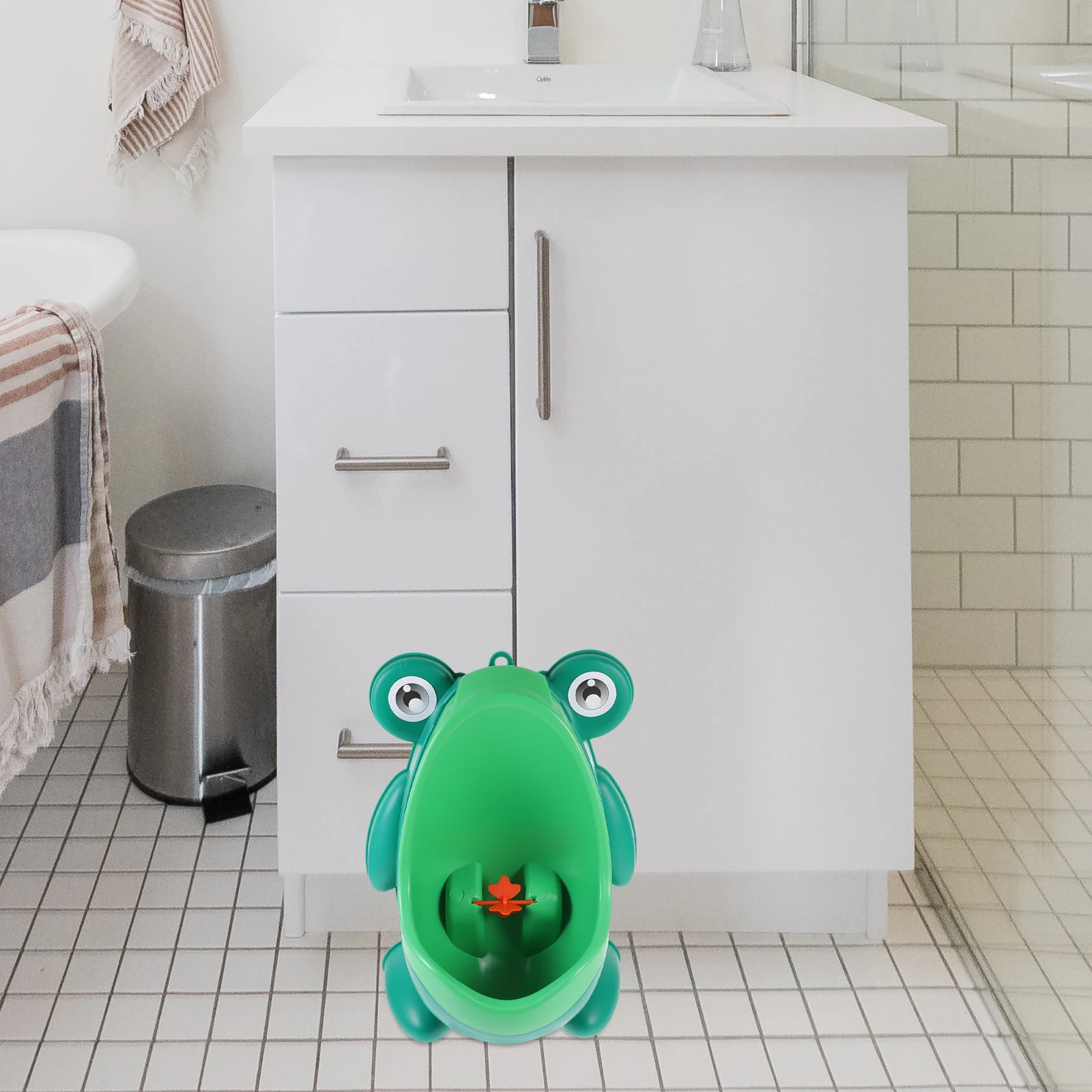 

Potty Cartoon Frog Urination Urinal Boy Training Baby Toilet Pee Trainer Green Travel