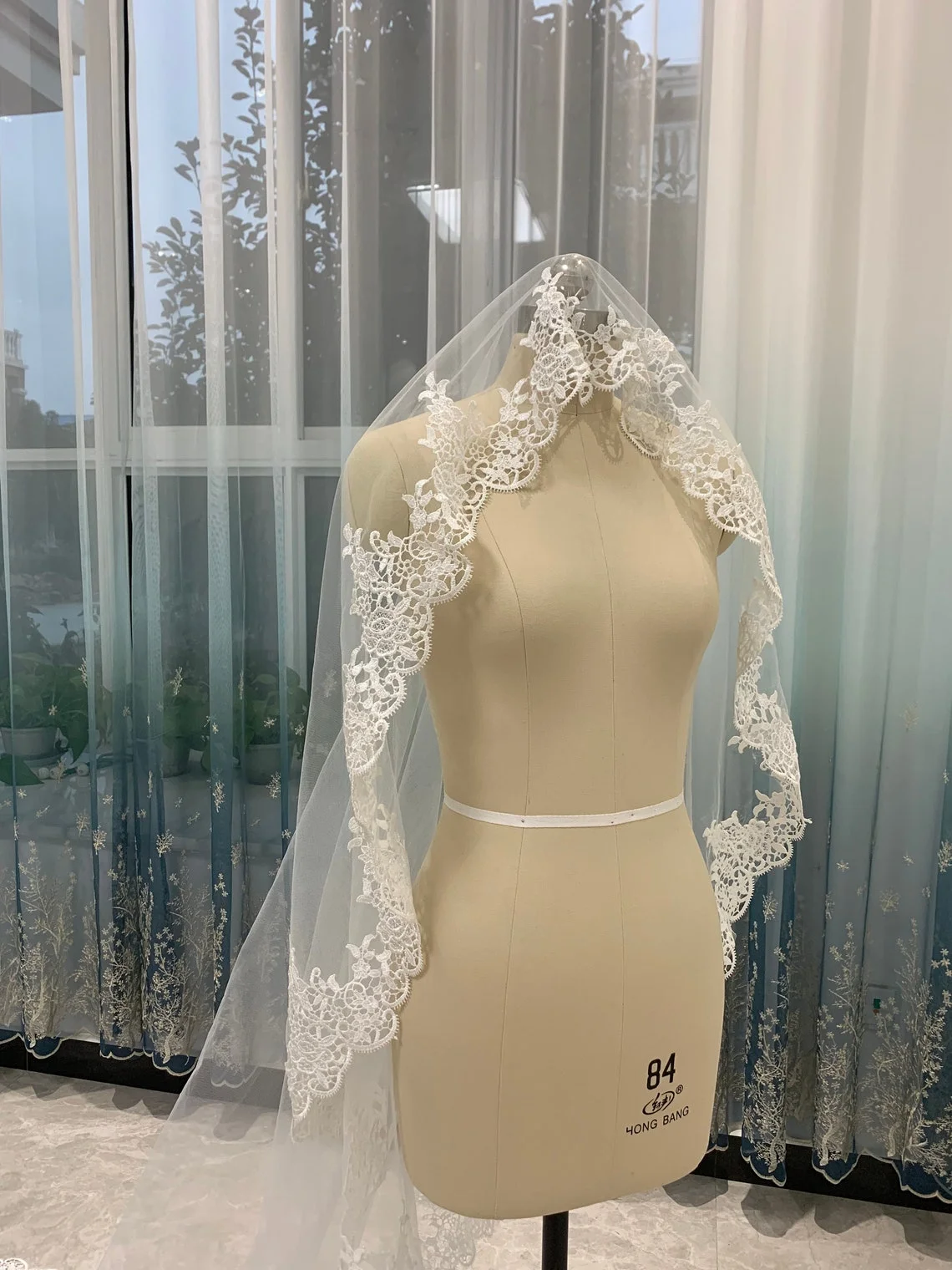 

White Ivory 3 Meters Long Full Edge Lace Wedding Veil One Layer Tulle Bridal Veil Wedding Accessories Veu Velo Noiva