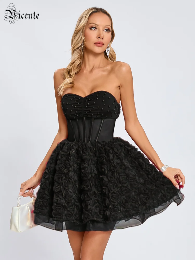 

VC Elegant Black Strapless Short Dress with Corseted Bodice and Rose Design Tulle for Prom Nights Evening Gown