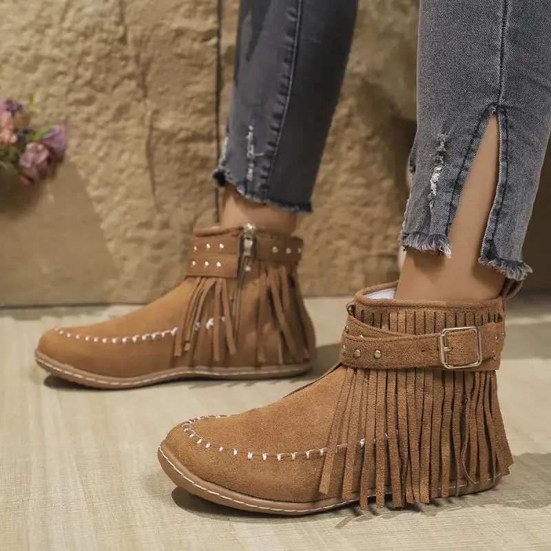 

Fashion Ankle Boots for Womens Bohemia Fringed Metal Rivet Buckle Decoration Riding Boots Suede Side Zip Flat Heel Women's Shoes