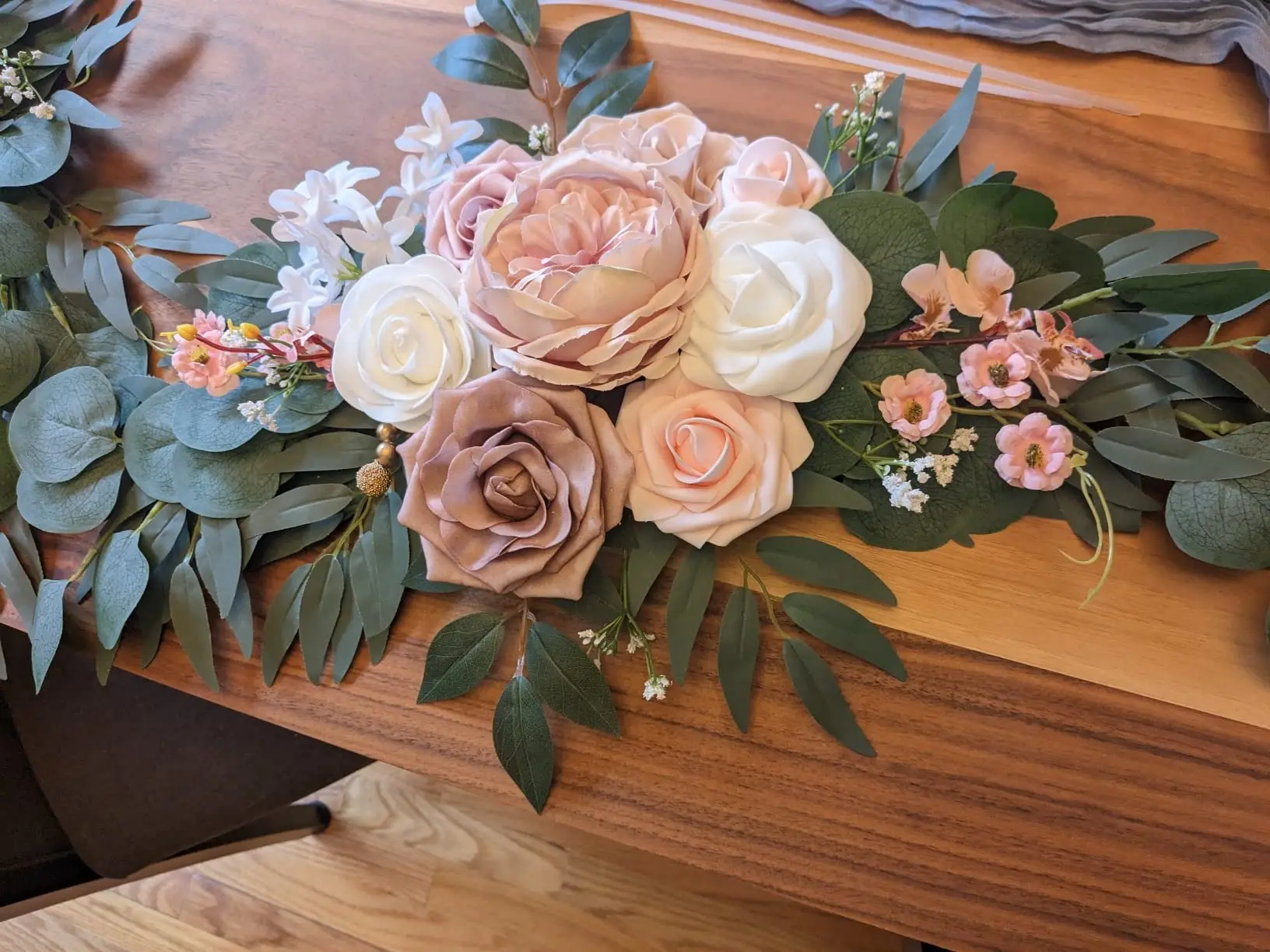 

(Упаковка из 2 шт.), искусственные пыльные розы для свадебных приветственных знаков и арочных цветов для приема свадебной церемонии