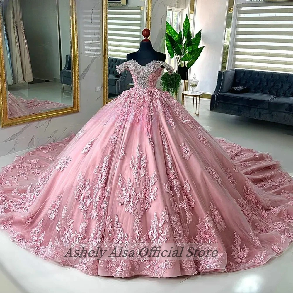 Customized Saudi Arabic Luxury Quinceanera Dresses Sweet 16 Girls Lace Applique Corset  Women Party Prom Dress Pageant Vestido