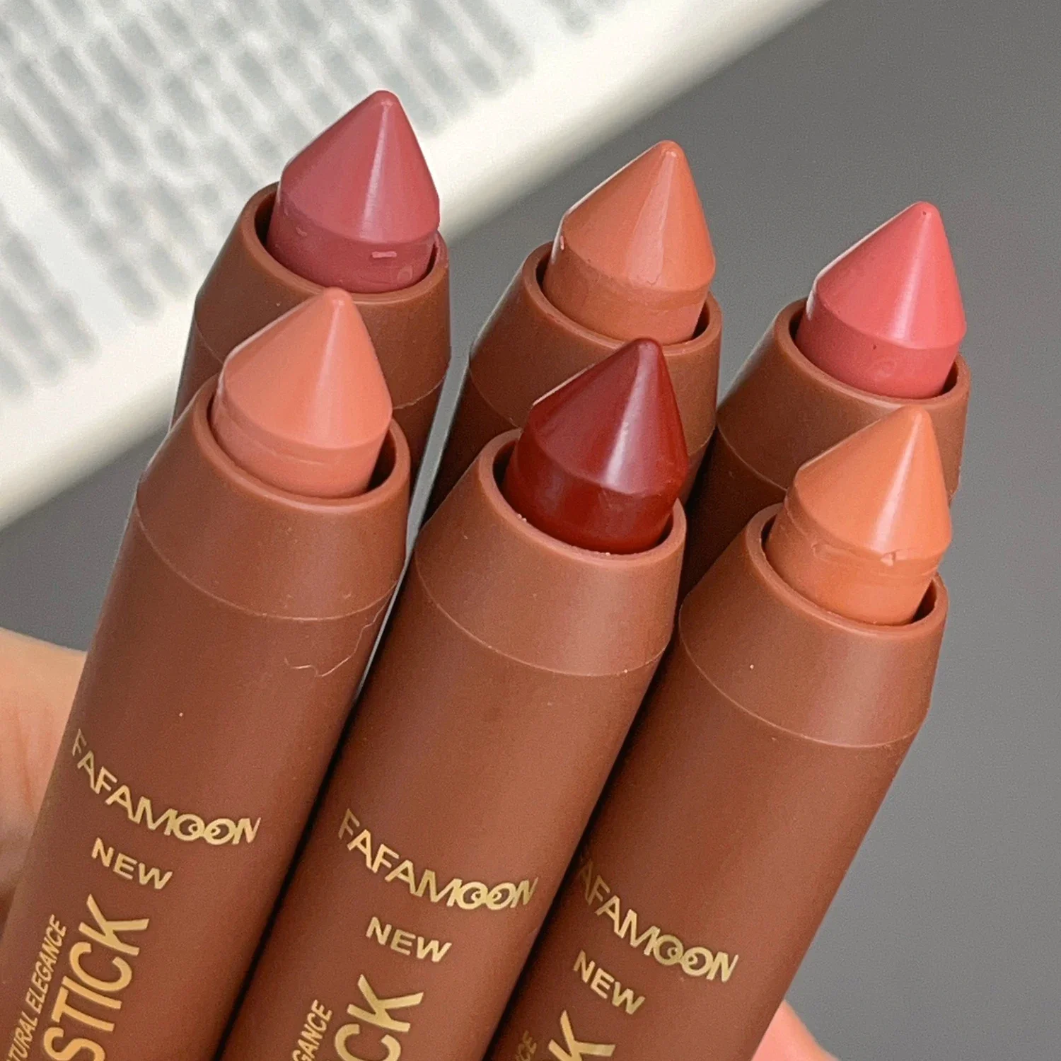 Braun Rot Kreide Lippenstift Bleistift Matte Wasserdicht Contouring Lip Liner Stift Nebel Sexy Umriss Lippen Form Lipliner Make-Up Kosmetik