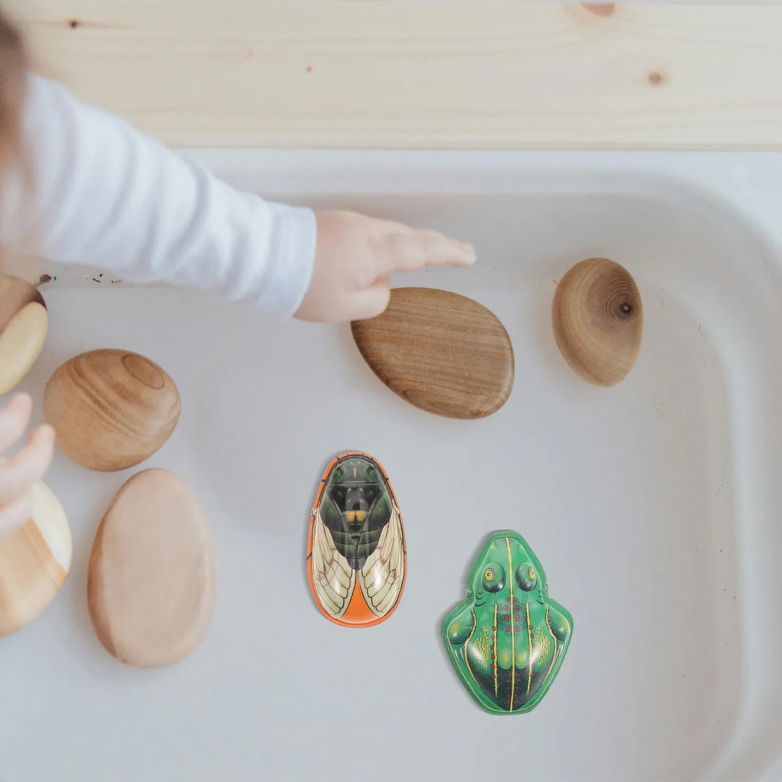 

Набор из 1 шт.: Винтажная ретро-фигурка лягушки-цикады из жести, реалистичное украшение в виде животного для декора рабочего стола, кабинета, гостиной