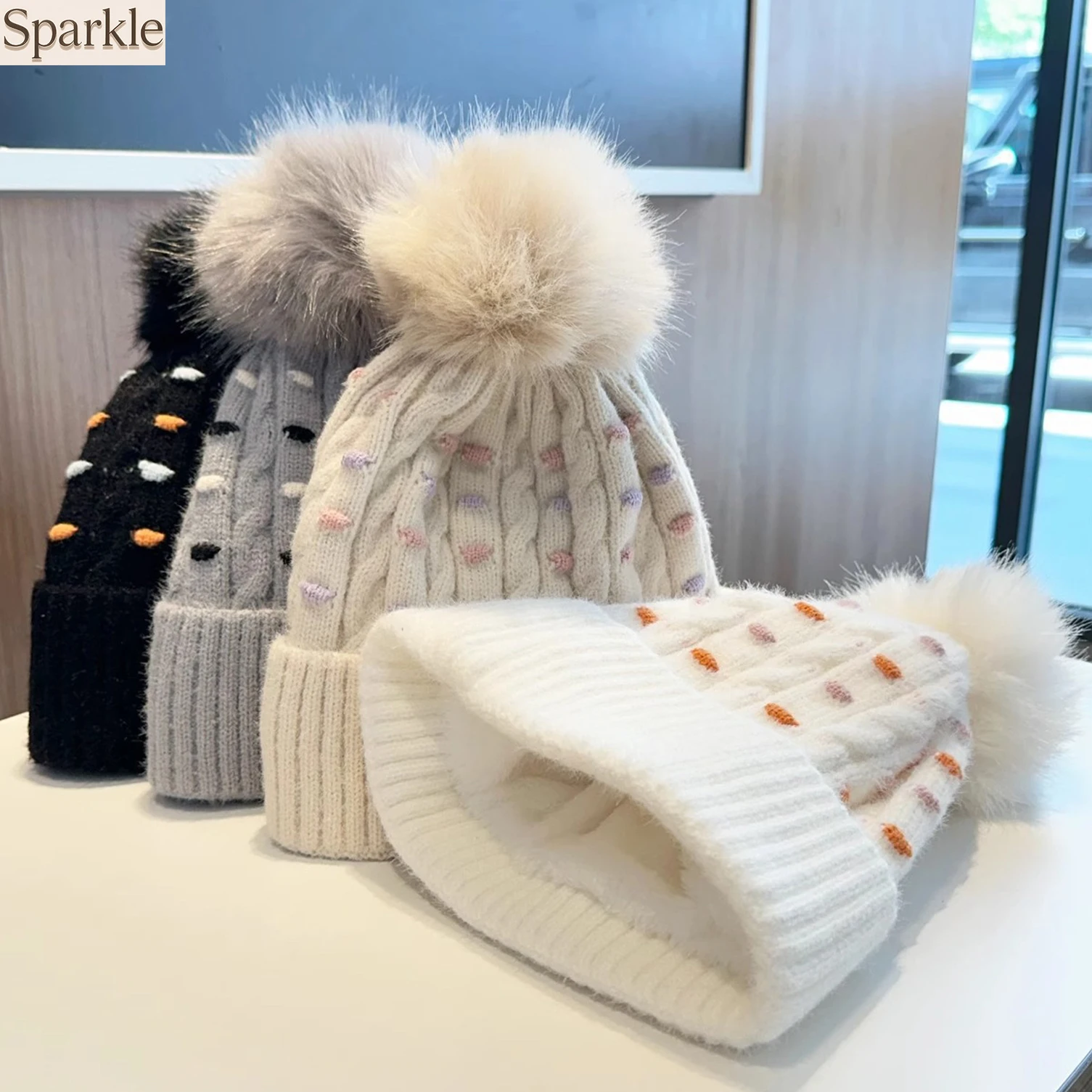 

Women's Winter Warm Beanie Hat Thickened Cold-Proof Knitted Cap for Outdoor Sports Cycling Skiing