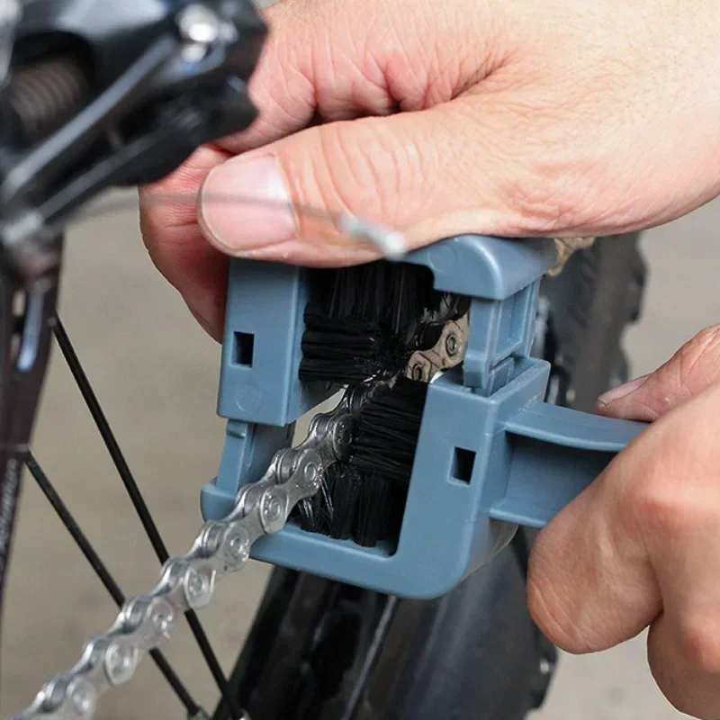 1PC Bicycle Chain Cleaning Brush Plastic Chain Gear Grunge Wheel Brush Portable Bike Motorcycle Cleaning Tool Rim Care Tire