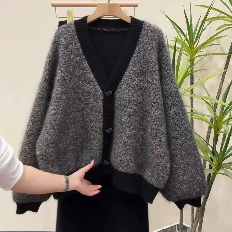 

2025 Korean Cardigan New Korean Version Versatile And Skin Friendly Trend Slimming Temperament Western-Style V-Neck Loose Grey