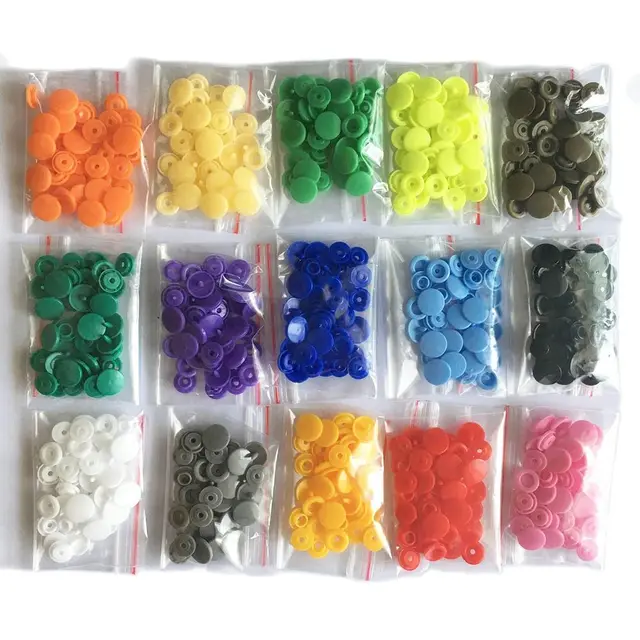 50 zestawów okrągłe zatrzaski guziki na śliniaczek T5 plastikowy zatrzask zatrzaskowy zatrzask do akcesoriów odzieżowych DIY rzemiosło 24 kolory