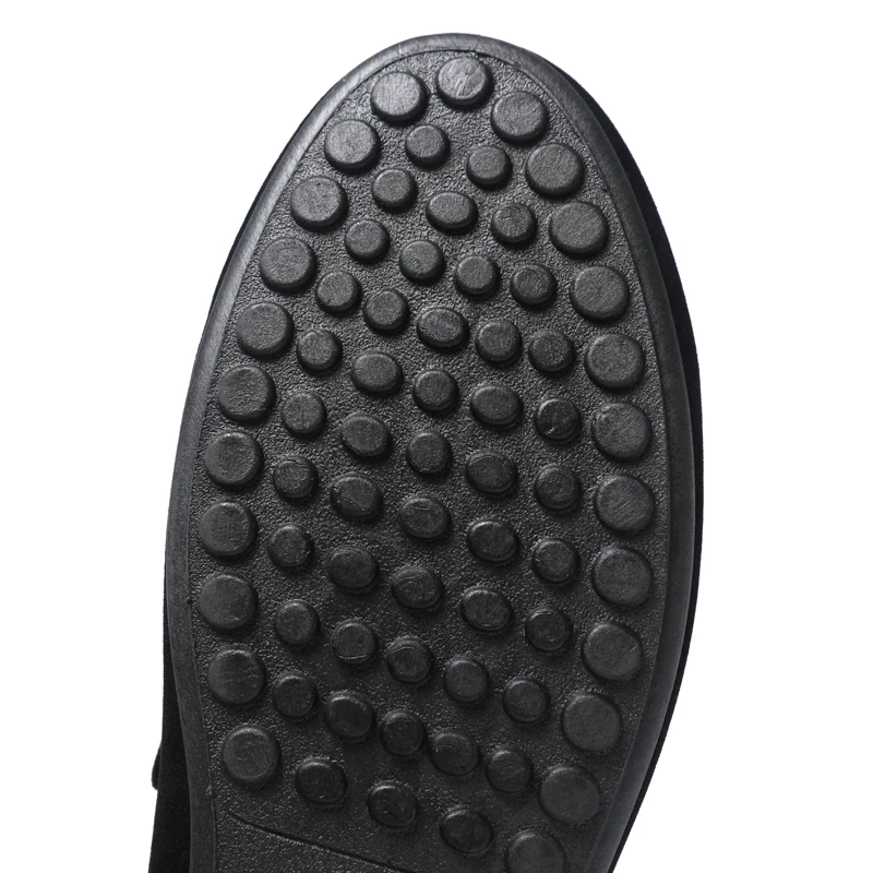 Spring and summer leisure fashion pea shoes suede horse bit buckle work shoes comfortable trend lazy foot pedal.
