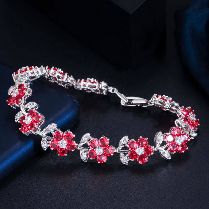 ThreeGraces Beautiful Light Blue Cubic Zirconia Flower Shape Link Chain Bracelet for Women Fashion Daily Party Jewelry BR301