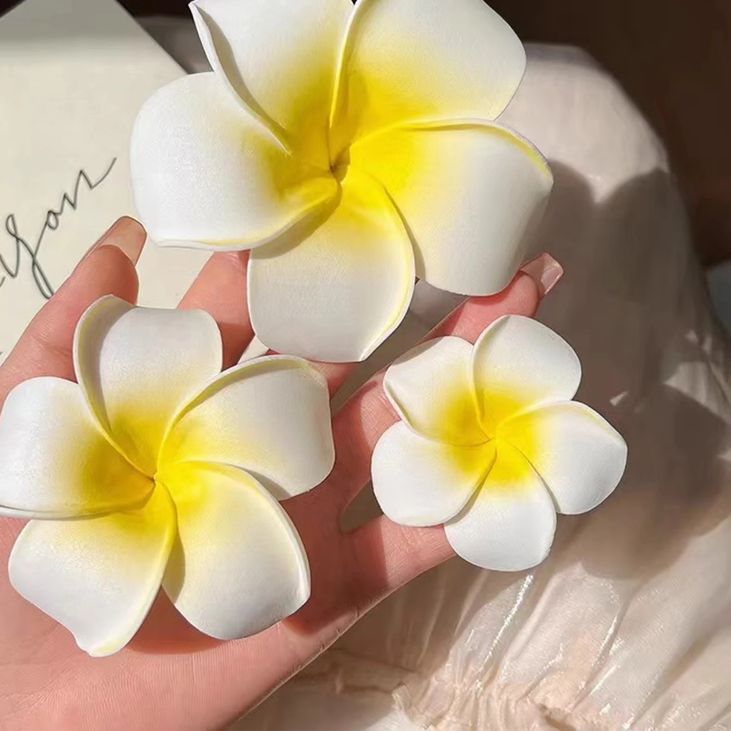 Plumeria-Pinzas para el pelo de flores para mujer y niña, pasador de flores de huevo, horquilla nupcial Hawaiana para boda, accesorios para el