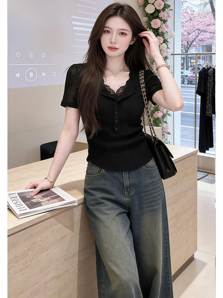 Korean Style Lace Splice Short Sleeve T-Shirt Women's Summer New Black Slimming High-End Feeling Atmosphere Top Casual Style