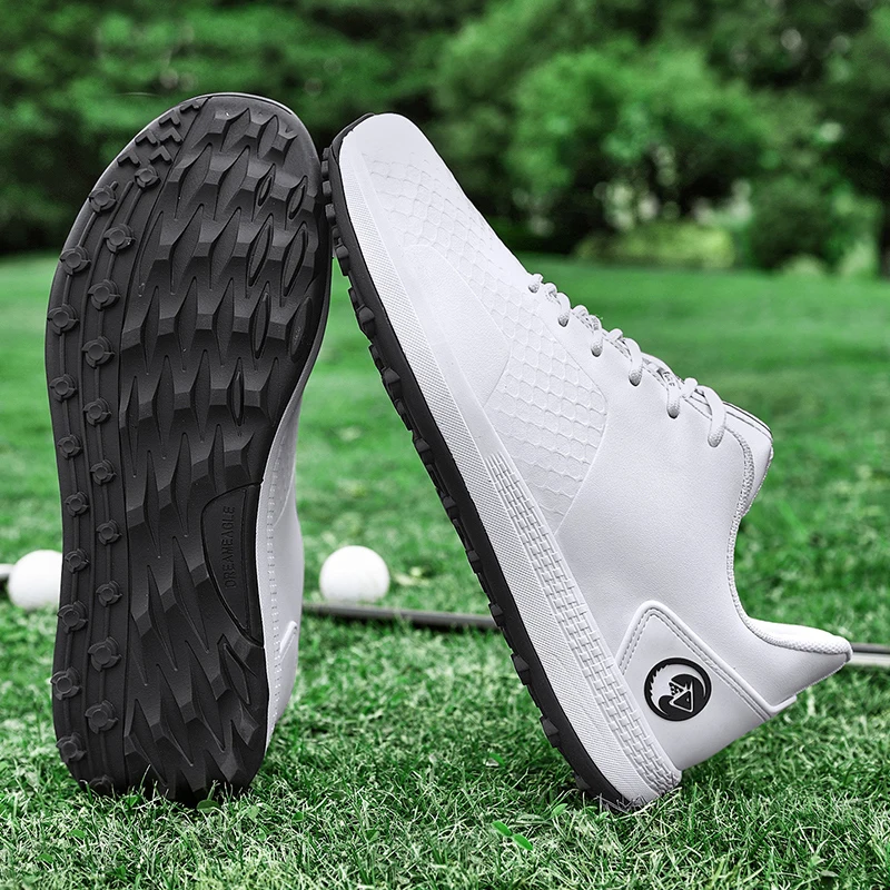 Baru tahan air sepatu Golf Spikeless pria latihan luar ruangan Golf Sneakers untuk