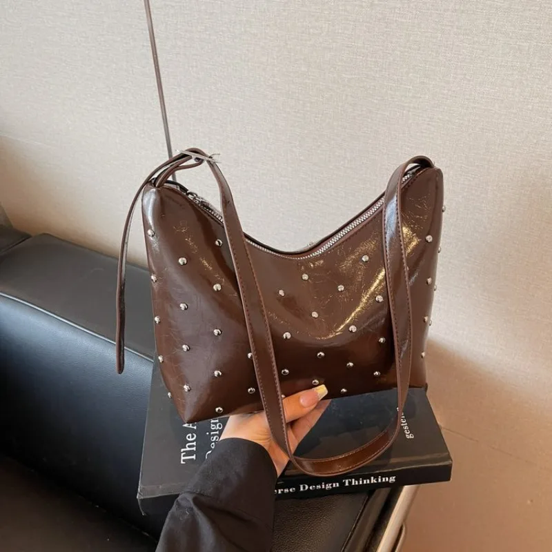 スタイリッシュでおしゃれなマザーズバッグ、女性用クロスボディバッグ、高級デザイナーハンドバッグ、ミニマリストでエレガントな大容量レザートートバッグ