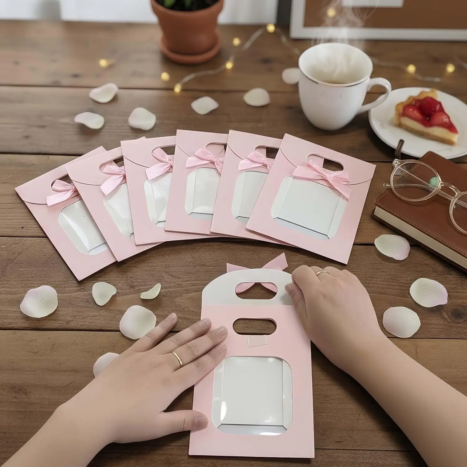 10 Stück rosa Mini-Kraftpapiertüten mit klarem Fenster, Geschenktüten mit Griffen für Süßigkeiten, Kekse, Hochzeit, Weihnachtsfeier – Detail 2