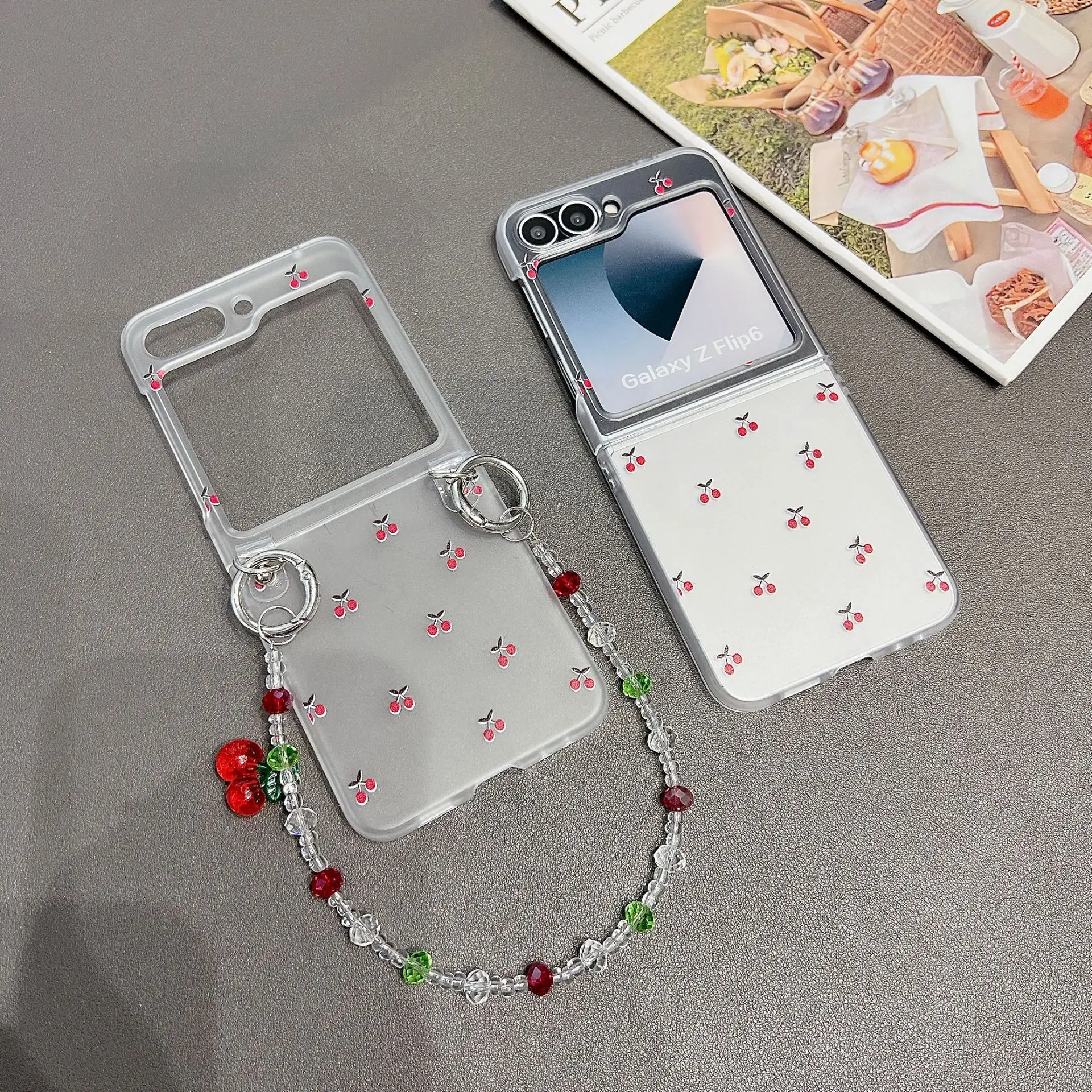 

Long Cherry Chain Phone Case for Samsung Galaxy Z Flip 7 6 5 4 Protective Back Cover for ZFlip5 ZFlip6 ZFlip7 Case Shell
