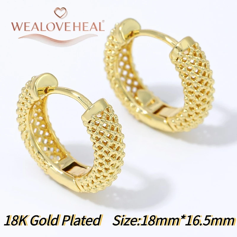 1 Paar 18K vergoldete Messing-Möbius-Twist-Huggie-Creolen für Damen, geometrische kleine Ohrringe für den Alltag, Party oder als Geschenk – Detail 24