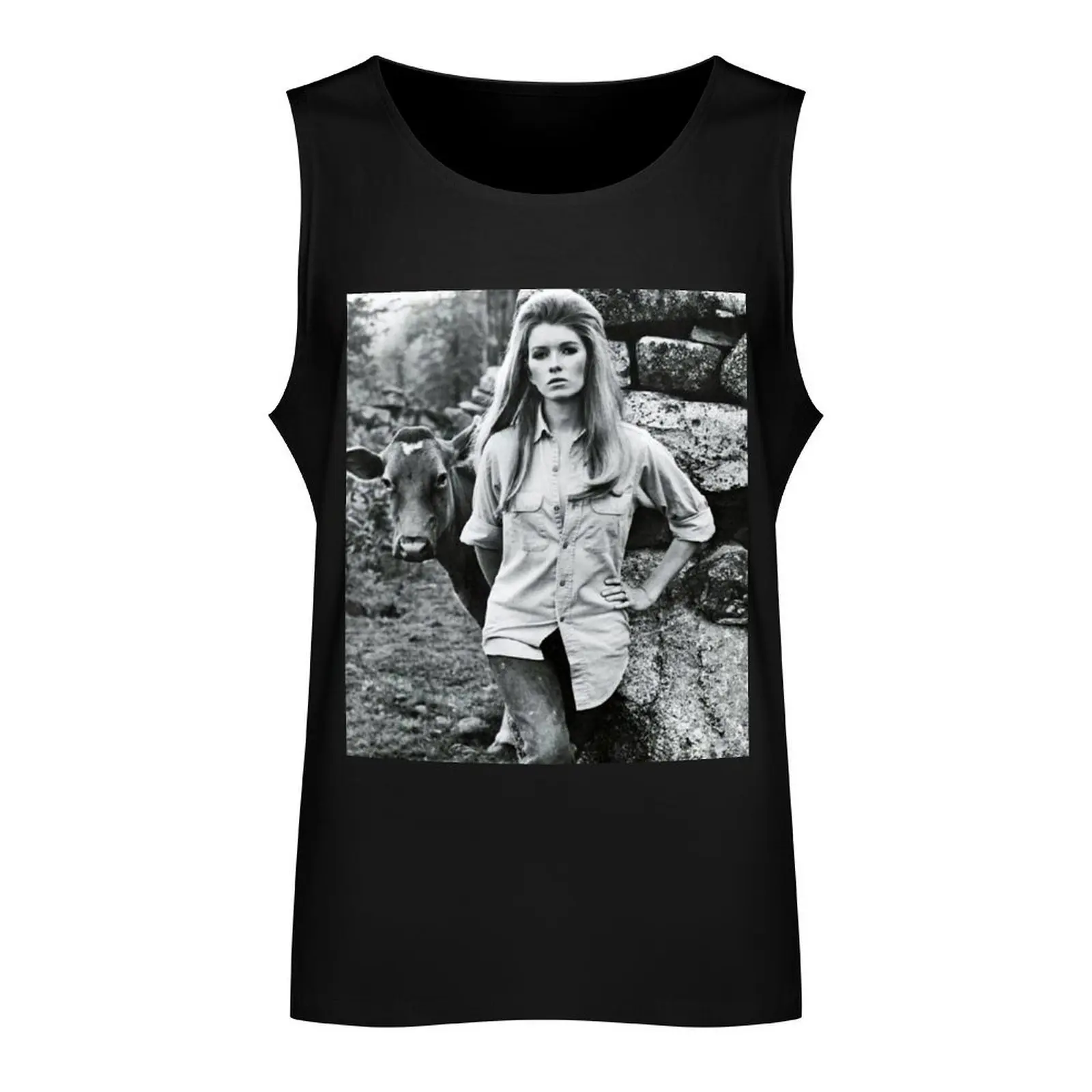 A cow and young martha stewart Tank Top T-shirt for fitness Bodybuilding shirt running shirt underwear bodybuilding for men