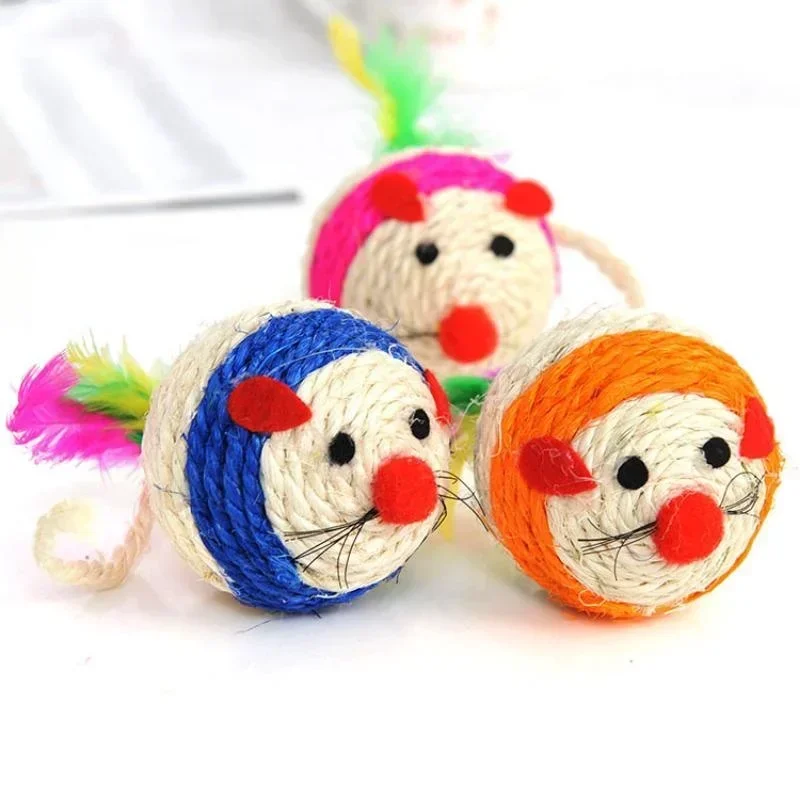 1Pc Funny Pet Cat Toy Ball Sisal Feather Mouse Shape Cat Toy Pet Supplies Random Color
