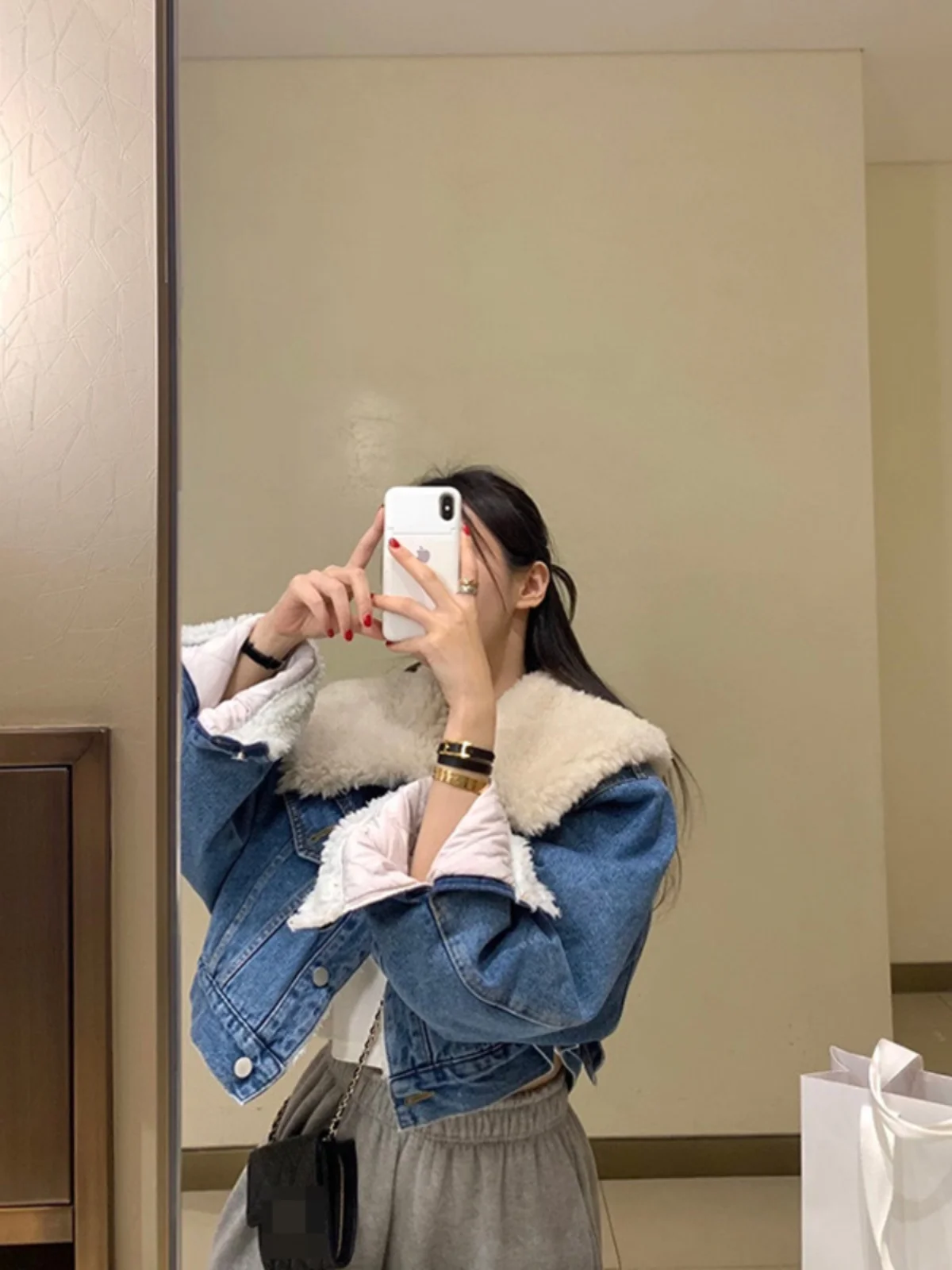 سترة فاخرة من فرو الحمل للنساء، معطف قصير دافئ مع بطانة من الصوف، تصميم جديد للخريف والشتاء، سترة دنيم صغيرة الحجم بأسلوب عملي #3