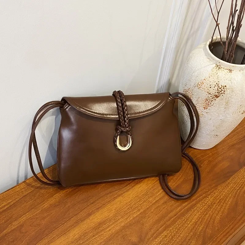 

French High - End 2025 Underarm Bag - Small Square Shape, Luxury Minimalist Style, Design, Versatile Crossbody for Daily