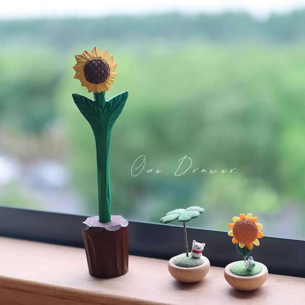 

Sunflower Sculpted Wood Pen，Writing Tool，Desk Decor，Functional Decor，Inspiring Desk Art & Functional Gift，Christmas Gift