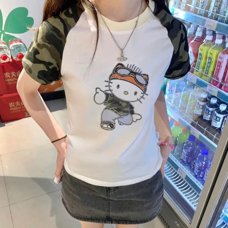 Nowy Sanrio Hello Kitty kamuflaż patchworkowy T-shirt letni z krótkim rękawem śliczne topy z kryształkami koreańskie modne ciuchy Streetwear